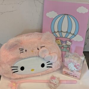 🩷Hello Kitty Pink Plush Pencil Case Set